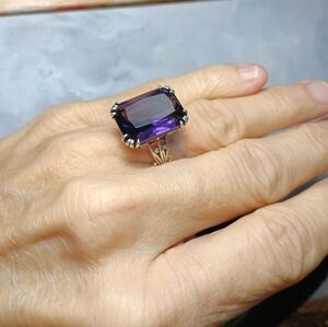 Elegant Purple Gemstone 925 Sterling Silver Ring